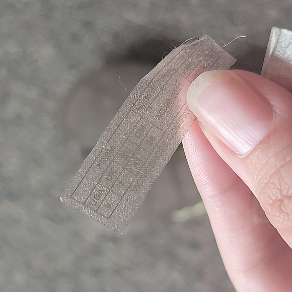 Almost new Vionic size 9 sandal - Picture 8 of 9